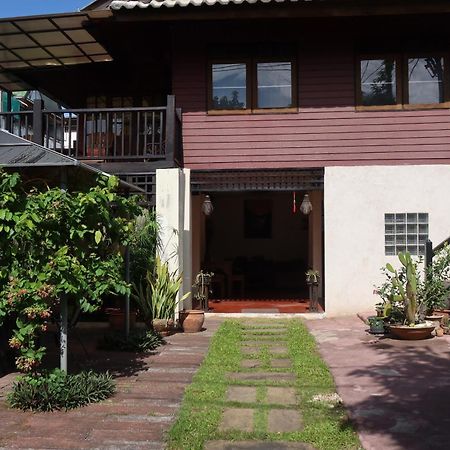 Banjai Garden Guesthouse チエンマイ エクステリア 写真
