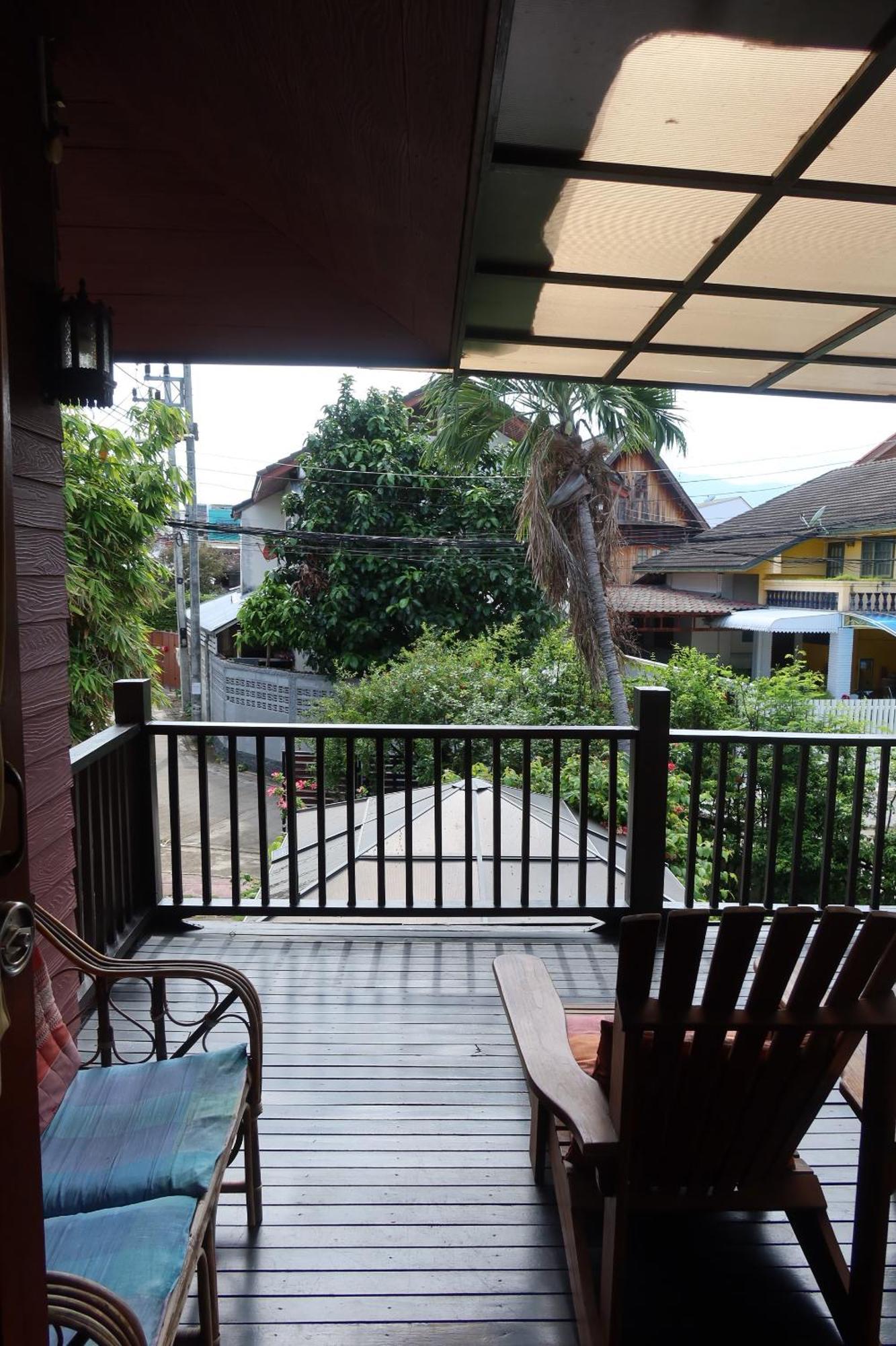 Banjai Garden Guesthouse チエンマイ エクステリア 写真